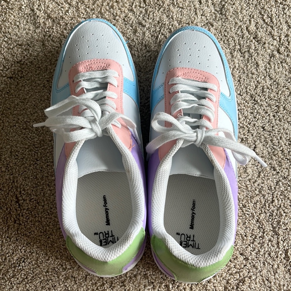 Women’s Painted Shoes